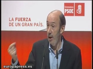 Rubalcaba apoya a Fernández Vara en Mérida