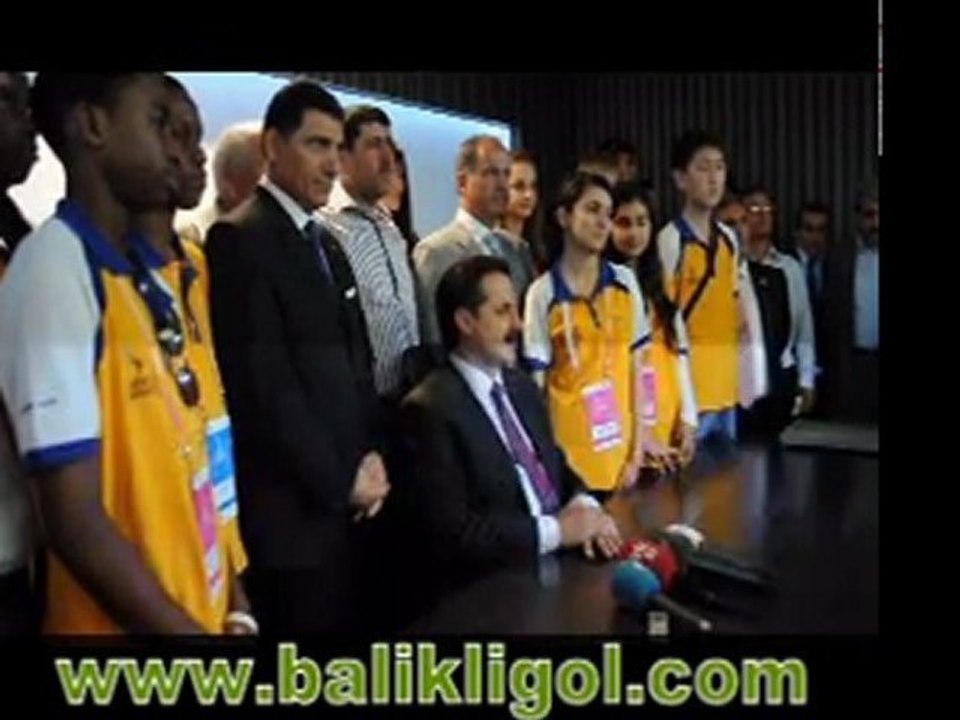 bakan çelik fetullah gülen