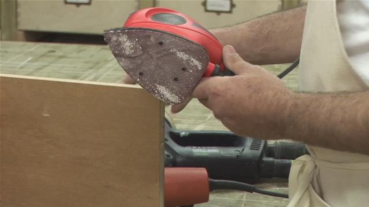 How To Operate Your Mouse Sander