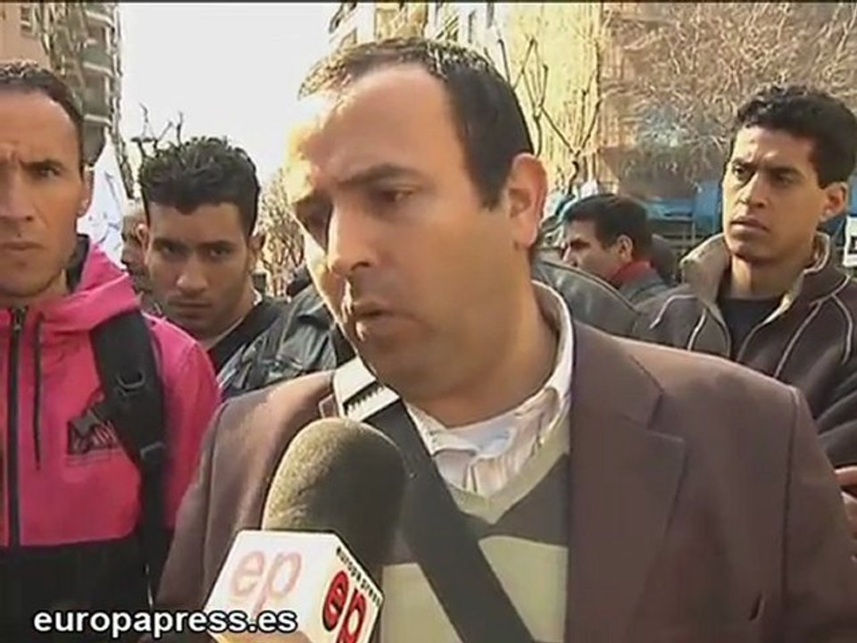 Marroquíes protestan ante el Consulado