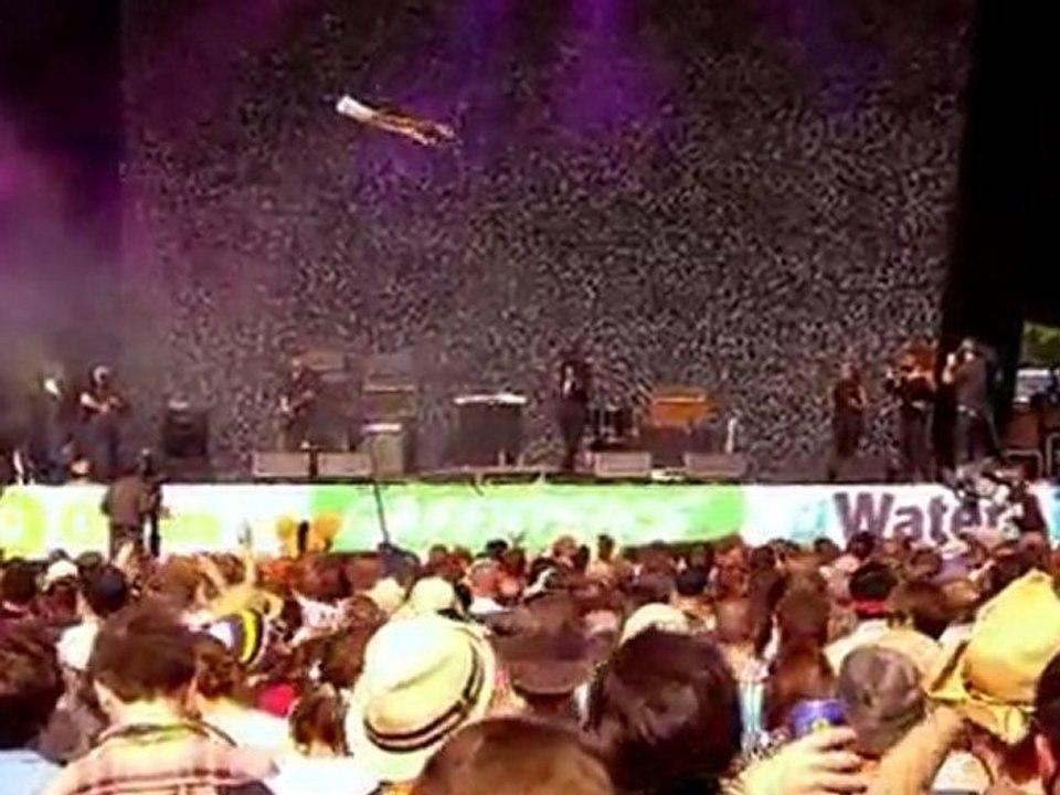 the Kills @ Glastonbury 2011