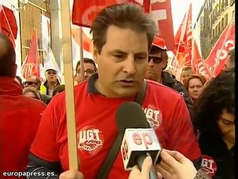 Miles de trabajadores se AENA se manifiestan en Madrid
