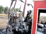Yangın söndürmeye giden itfaiye aracı yandı