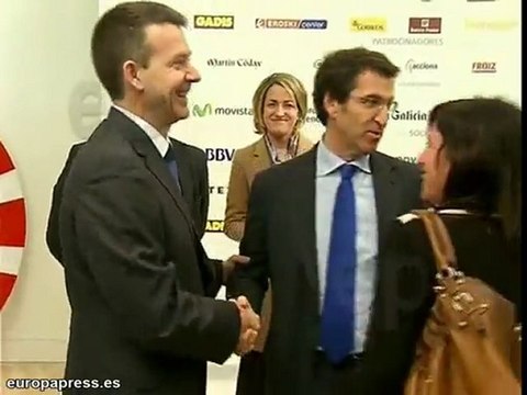 Feijóo presenta la 'Memoria Xacobeo 2010'