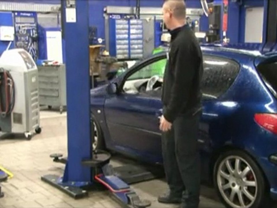 Les métiers d'un centre automobile