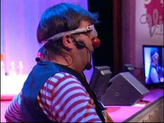 Des clowns animent le congrès de l'UGICT (La vie syndicale - 3/4)