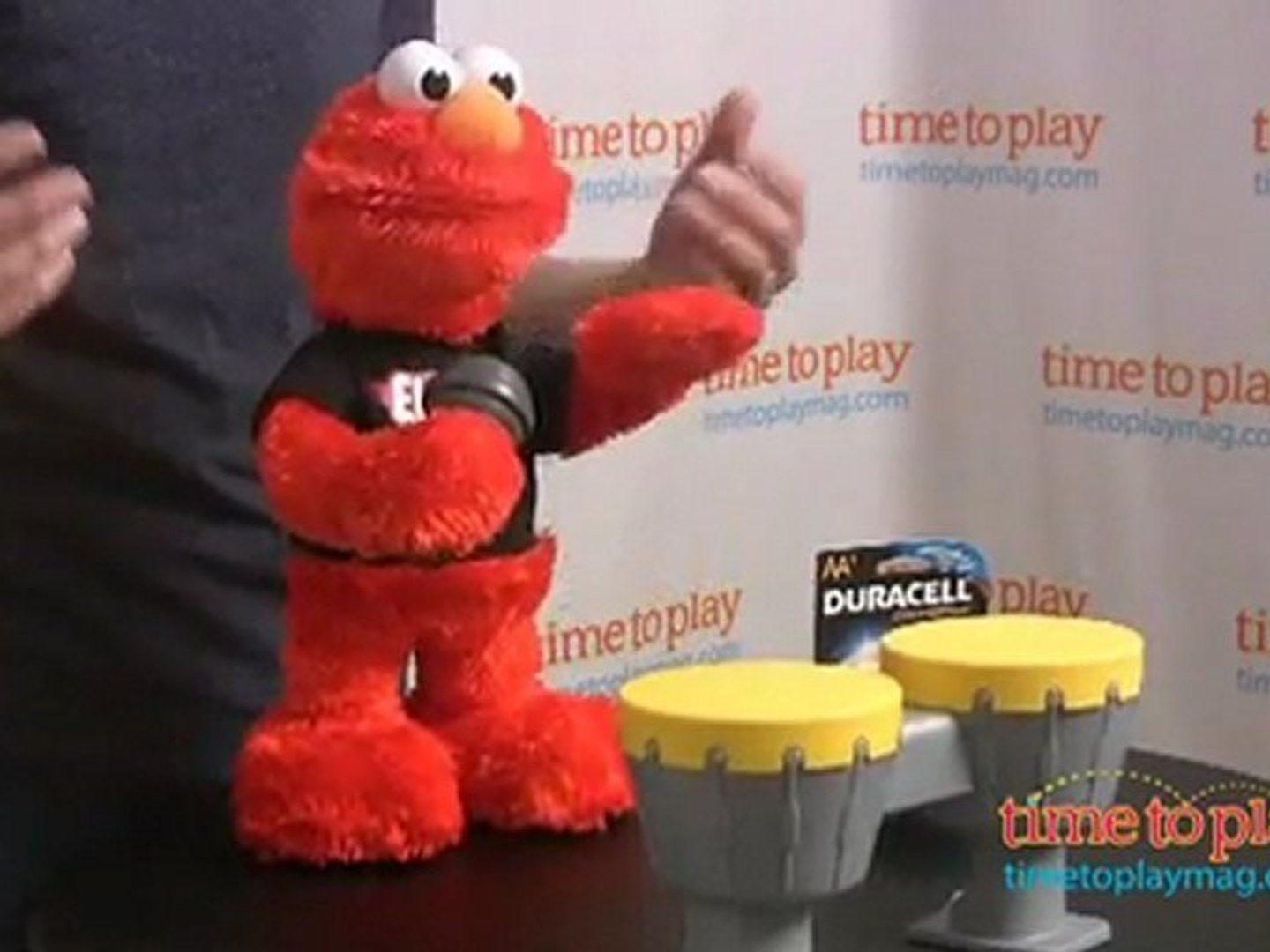 Let's Rock Elmo from Hasbro - video Dailymotion