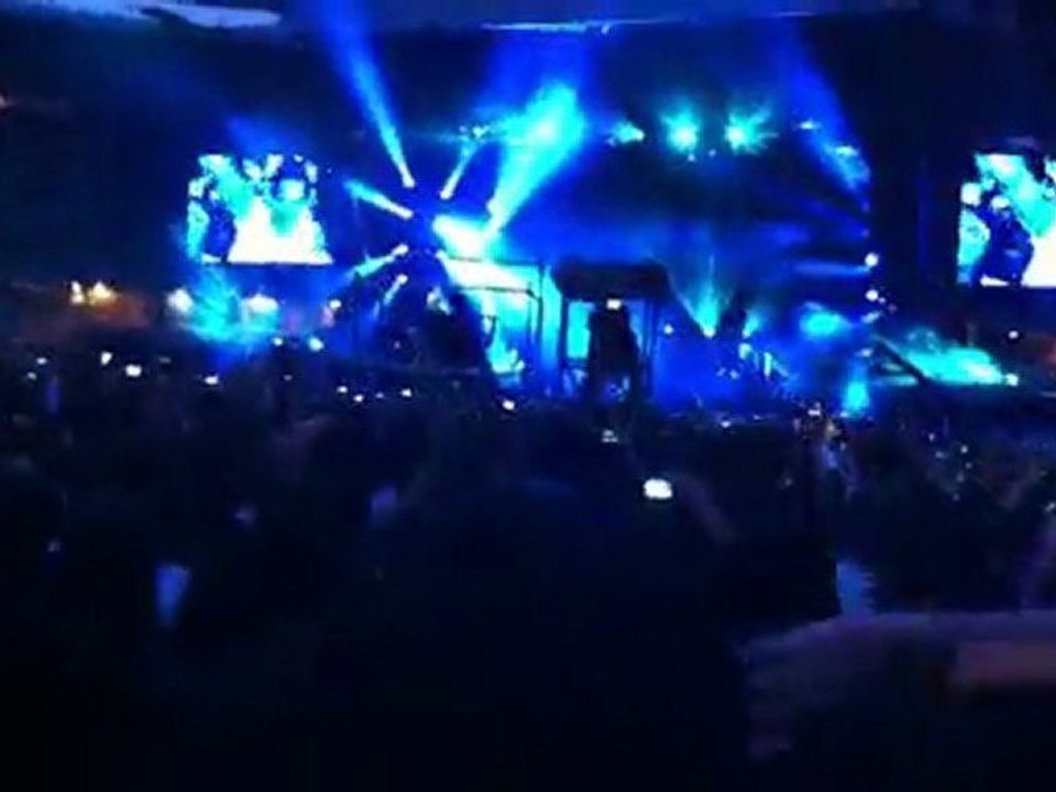 mix Will.I.Am stade de France le 24 juin 2011