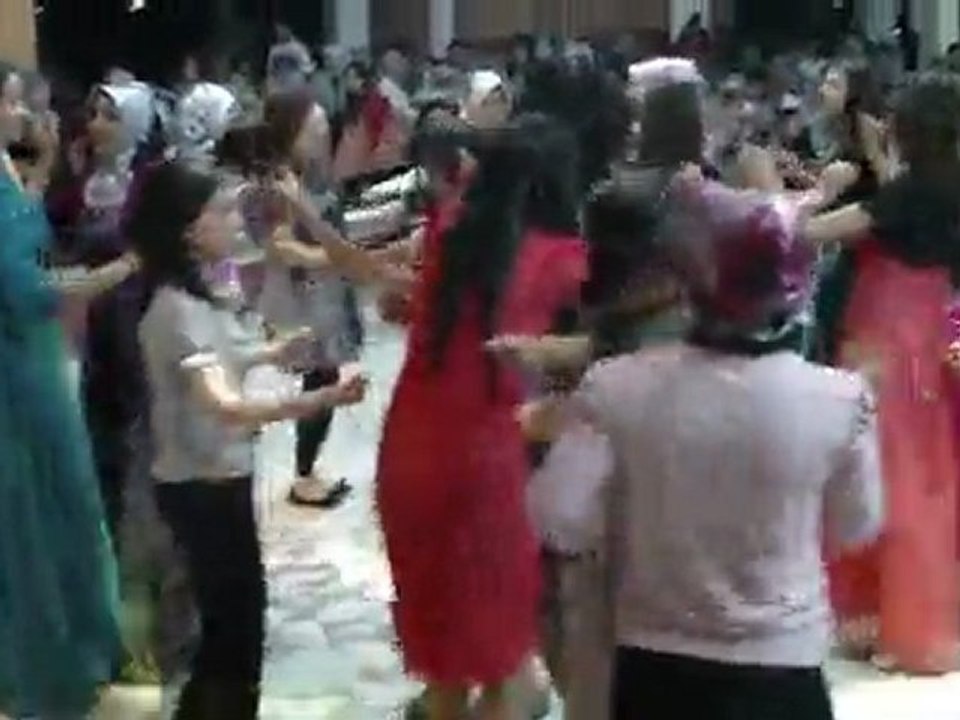 NURAY İLE MEHMET GELİNİN ARKADAŞLARININ OYUNUIMAG0024