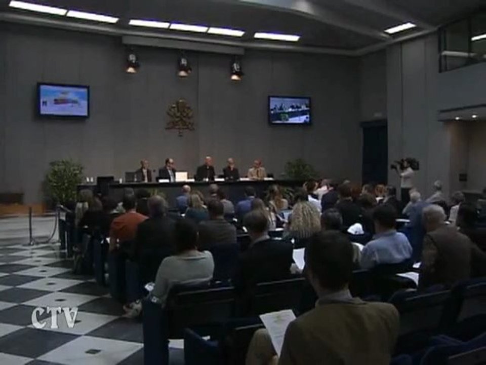 ÎPS Celli: Papa va inaugura noul portal multimedia al Vaticanului