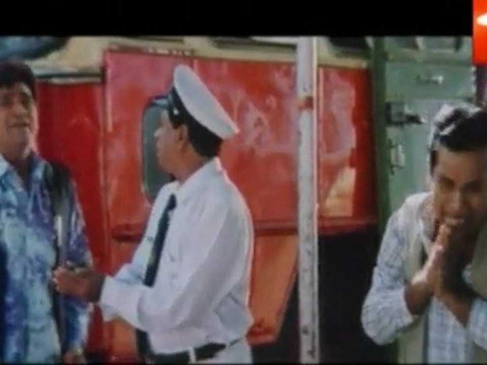 Comedy Scene between - Brahmi - MS - Surya - Travelling in a Village Bus