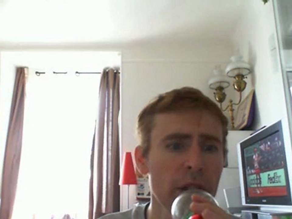 Wiwi égratigne "bébé éléphant"