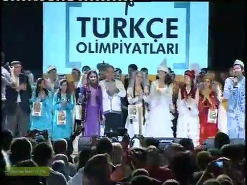 20 YENİ BİR DÜNYA KURUYORLARDI Vali ödüller Sakarya 9.Türkçe Olimpiyatları