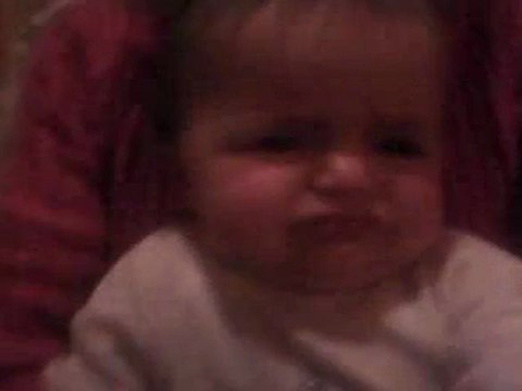 ma fille sonia qui crie, et qui pleure