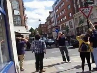 Ovnis dans le ciel de londres 24 juin 2011