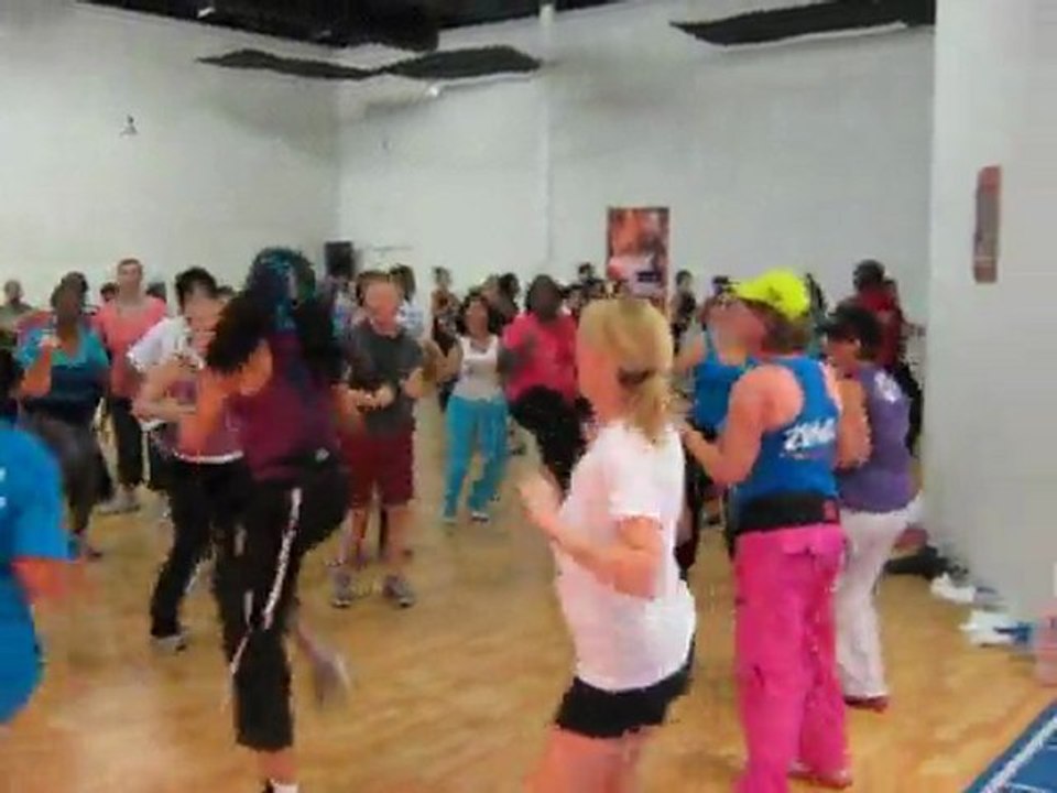 STUDIO JEAR IN JACKSONVILLE, FL - ZUMBA FITNESS INSTRUCTOR "ARLENE"