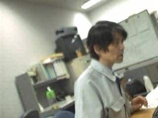 Sourire d'ivoire : La lutte contre la pression dès l'enfance 😊