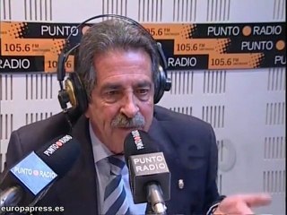 Revilla tilda de "medida horrible" huelga de AENA