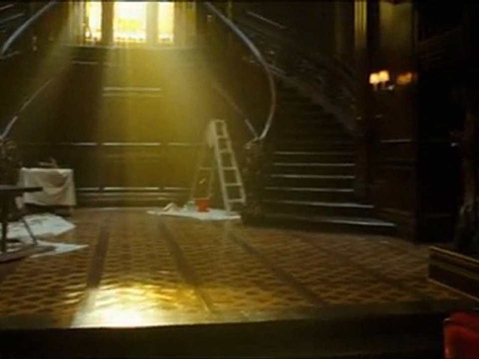 DontBeAfraidOfTheDark Clip #1