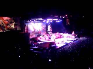 Iron Maiden - The Trooper - Paris Bercy 27 juin 2011