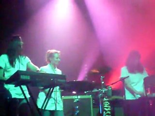 nic-U "Your eyes don't lie"