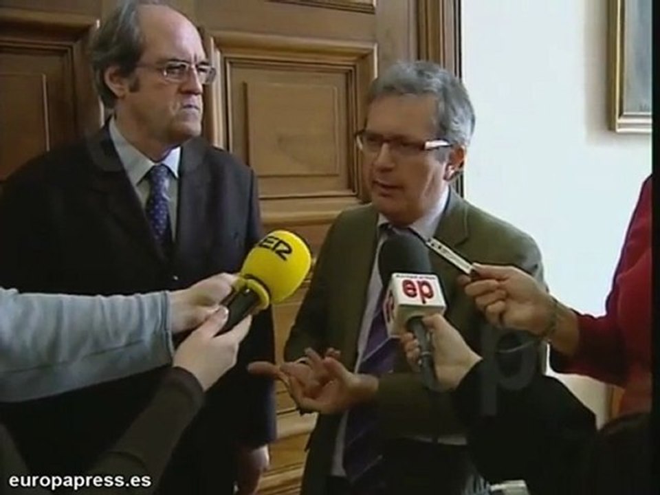 Gabilondo: "No se educa sólo en horario escolar"