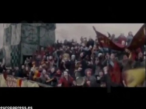 Daniel Radcliffe alejado de su novia por trabajo