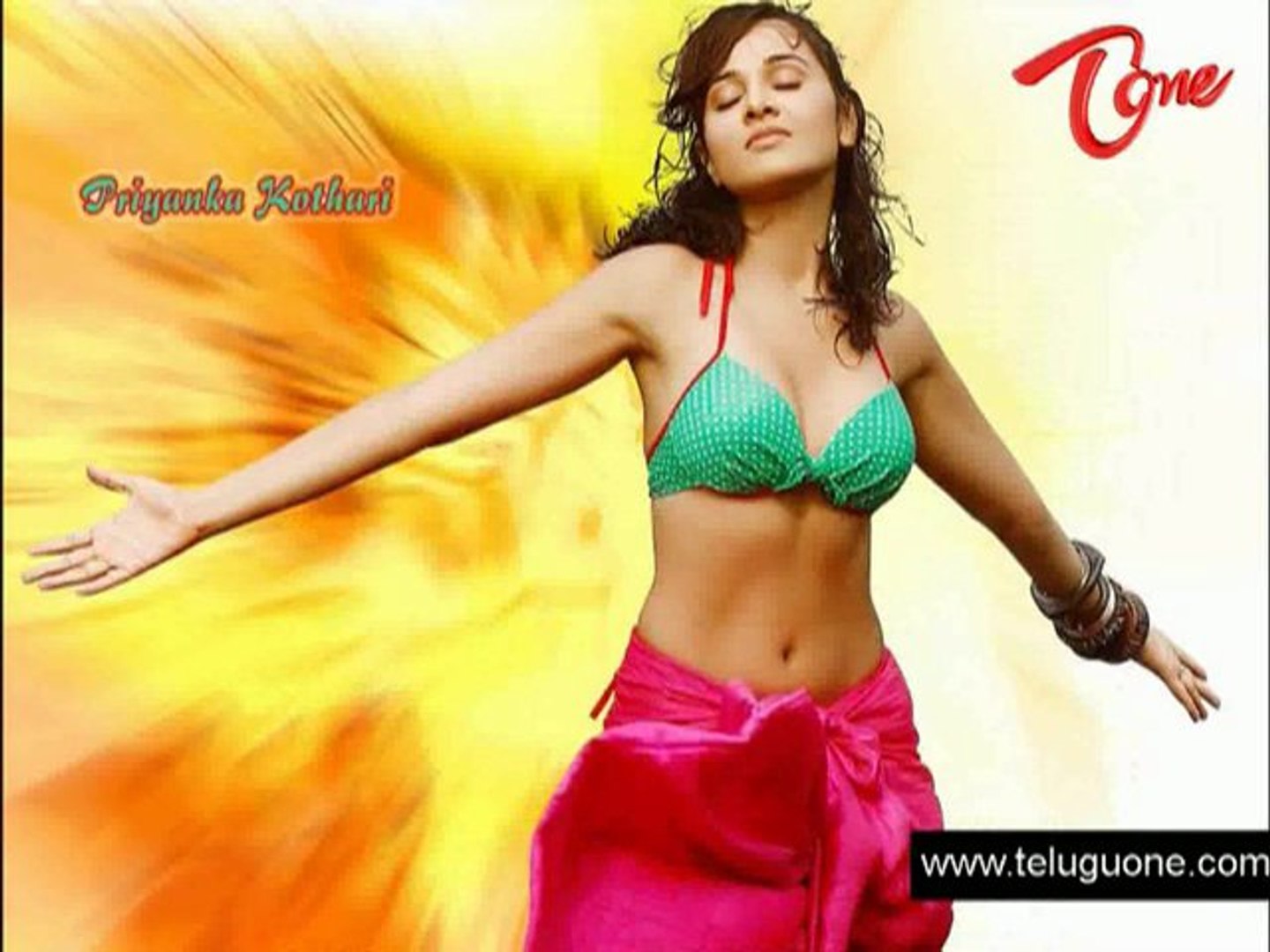 Bollywood baby - Priyanka Kothari - Hot and Sexy Looks - video Dailymotion