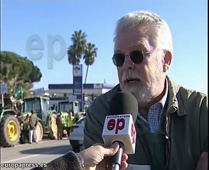 Agricultores se concentran reivindicando "mejoras"