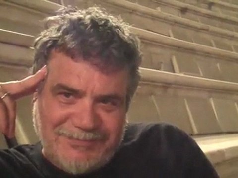 Ο Γιάννης Κακλέας στο cosmo.gr