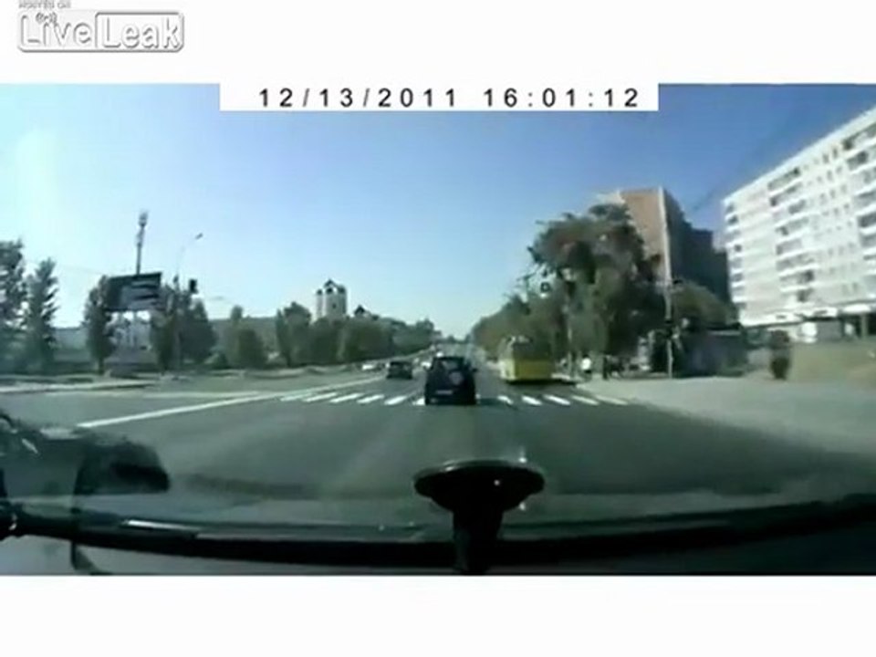 Car Crash auf Dashcam Captured