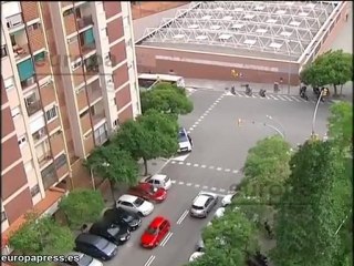 Un matrimonio de Barcelona convive con una familia de cerníc