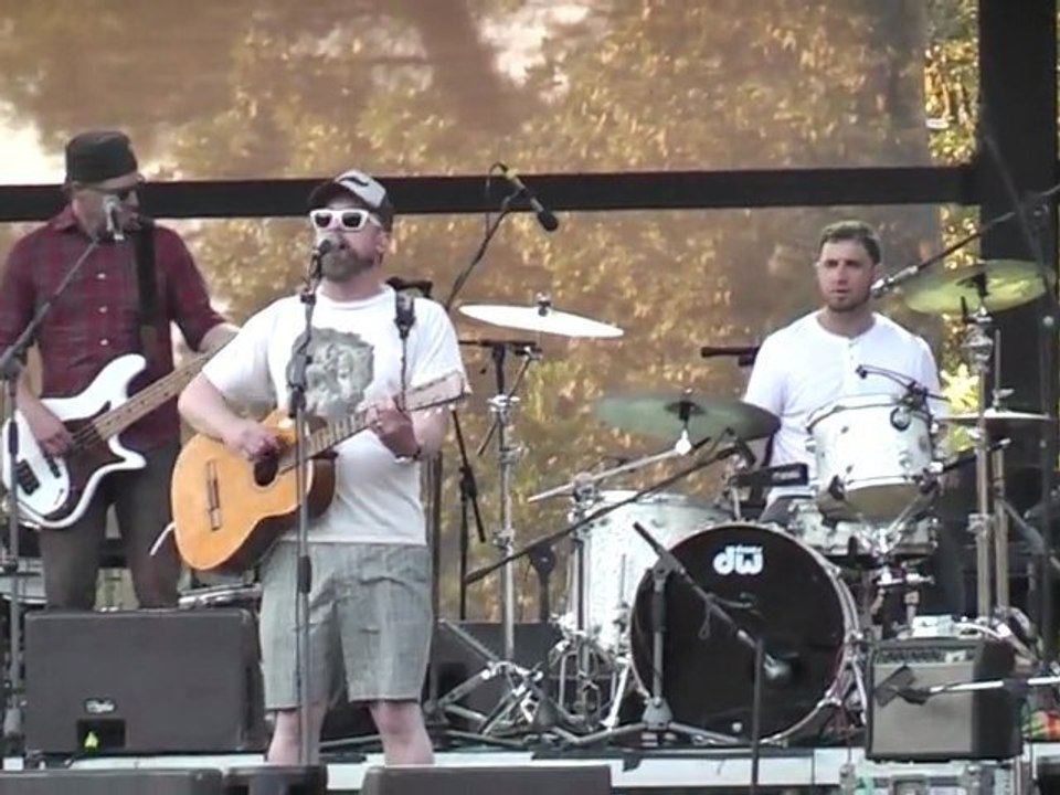 Cake - I Will Survive @ Rockwave 2011