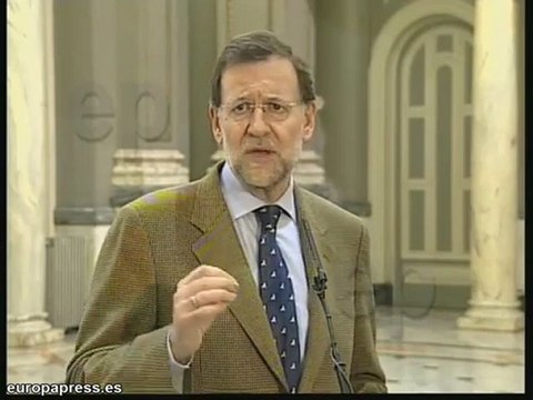Rajoy disfruta de la mascletà con Camps y Barberá