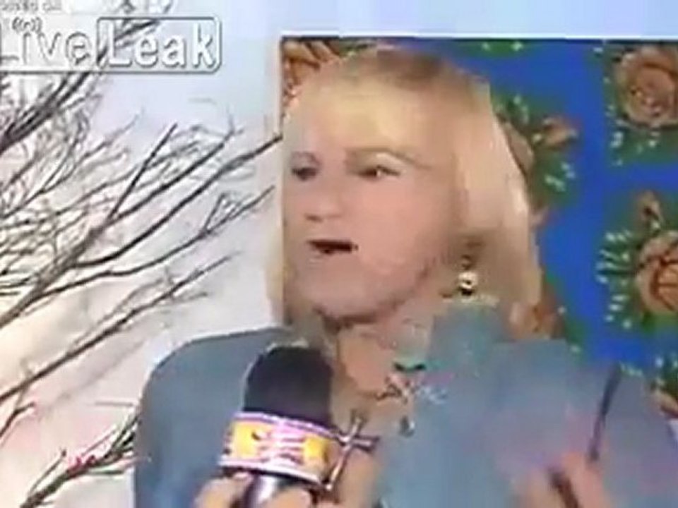 Bicha Muda hat eine wirklich seltsame Stimme