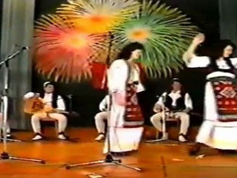 Koncert Per Memedhen Shkurte & Naxhije Fejza dhe Motrat Mustafa 1992 shqipet.eu