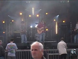 2nde Main,My kind Live @ place de la Liberté Brest