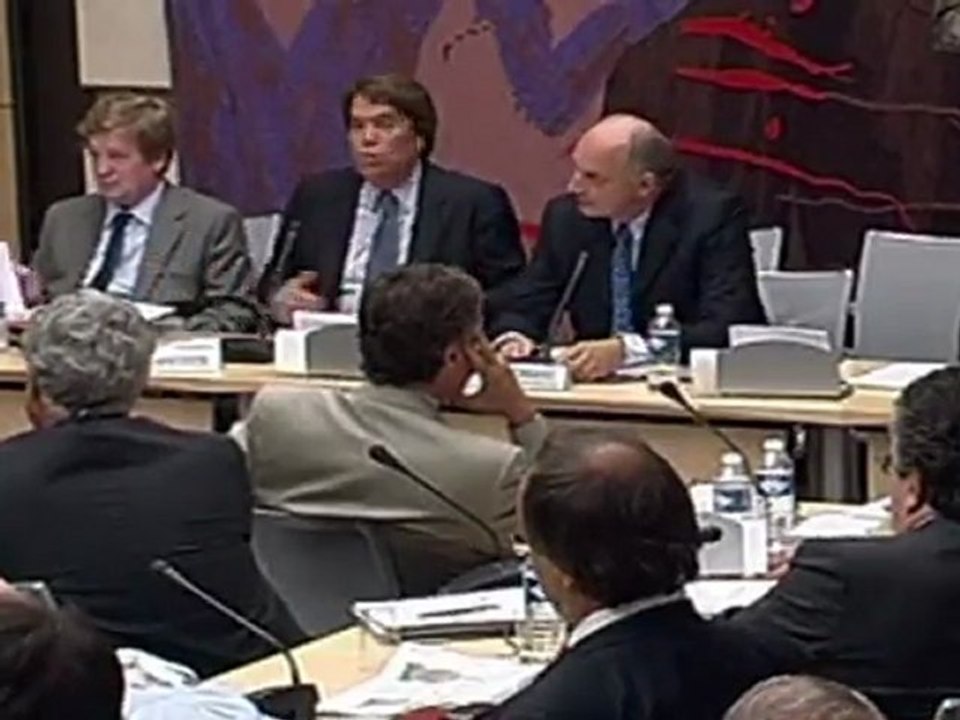 Christine Lagarde erklimmt IWF-Chefsessel