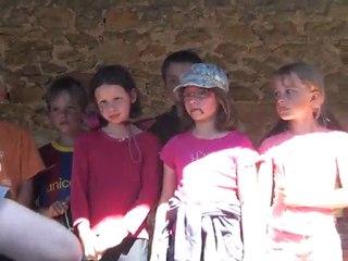 Marion et sa classe de CE2 Chorale 2011