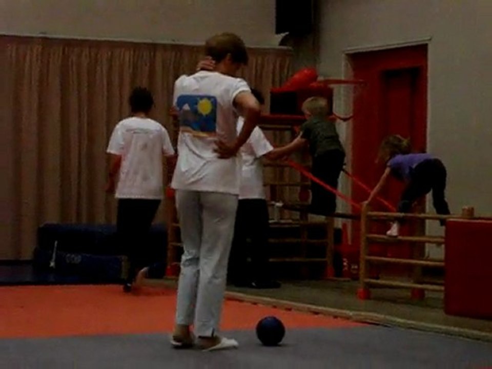 Gymnastique le 29 juin 2011 : premier exercice