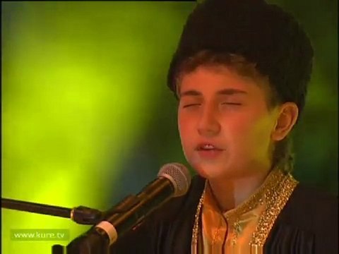 19 Zahidem - Nar danesi Azerbaycan İzmir 9.Türkçe Olimpiyatları