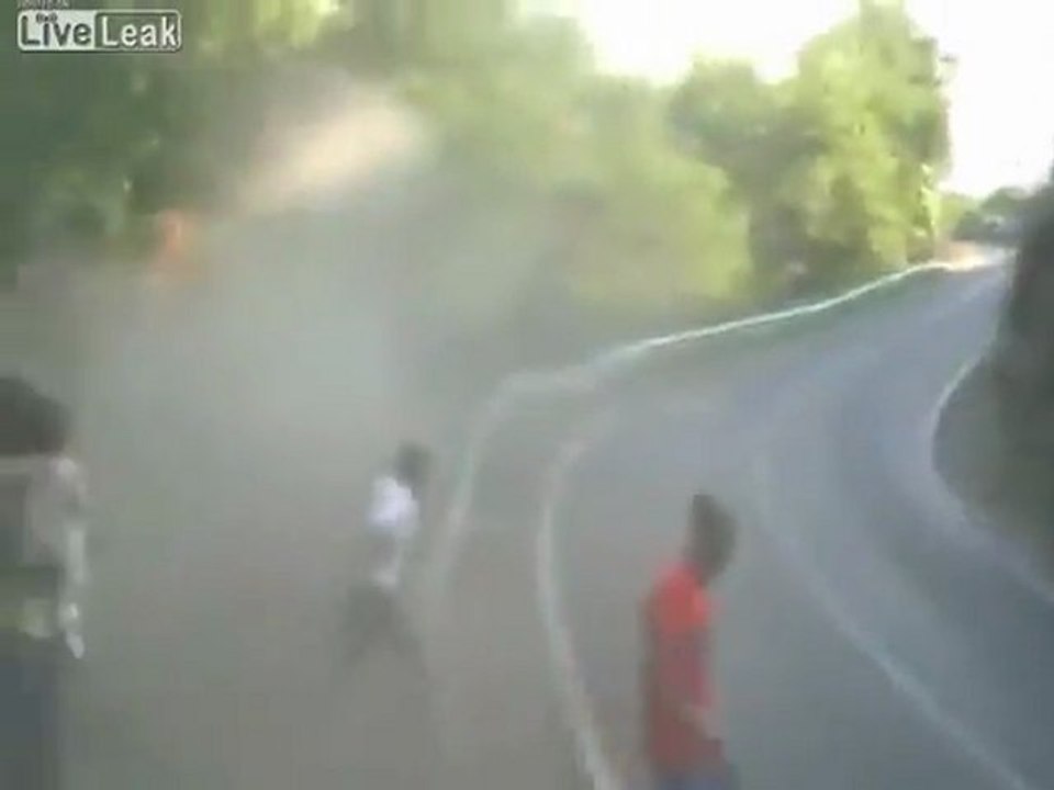 Wow Lucky Girl - verliert fast die Beine, um A Porsche