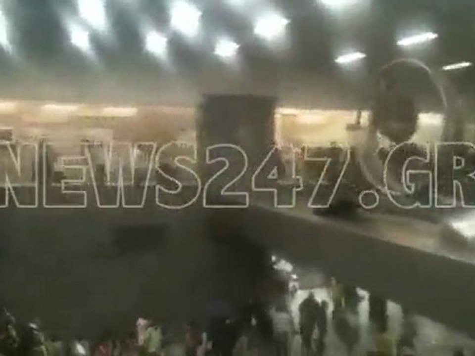 Χάος στον σταθμό του Μέτρο στο Σύνταγμα