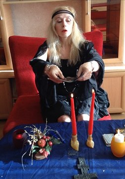 Привороты - Кладбищенские, Черное Венчание, на Порабощение, Обряды на Женскую/Мужскую Привлекательность в глазах противоположного пола, Обряды на Замужество, на Страсть, на Гармонизацию отношений в семье, Обряды на Супружескую Верность, Защита от измен, О