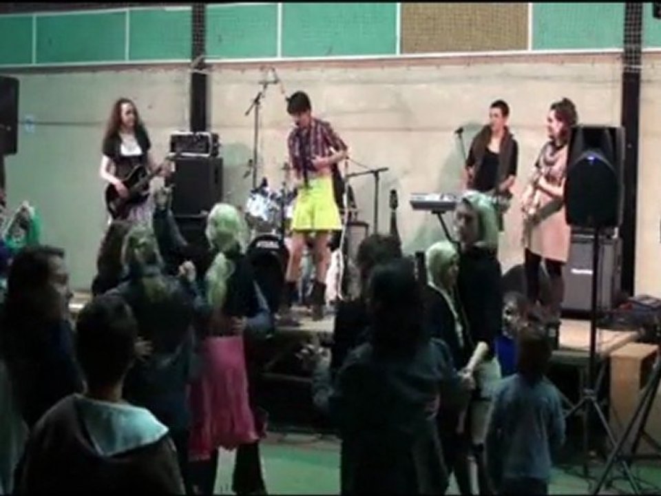 Deadfly - Mon amant de Saint Jean (live Oeyreluy 2011)