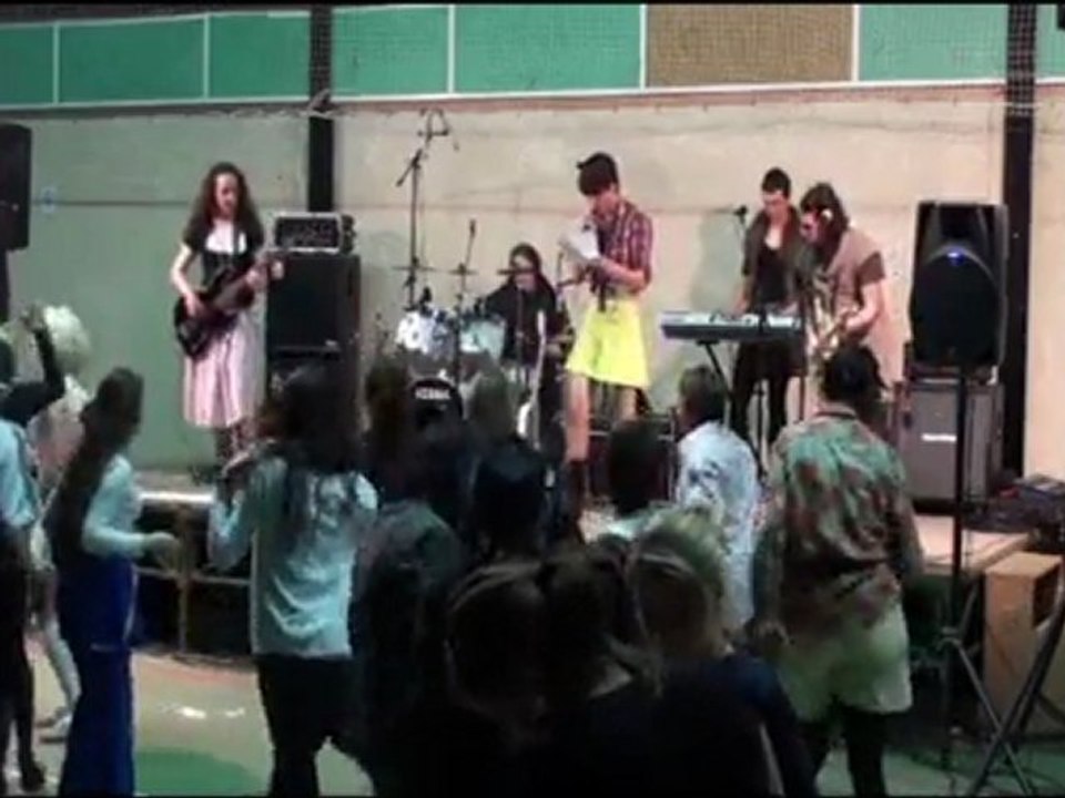 Deadfly - Emmenez-moi (live Oeyreluy 2011)