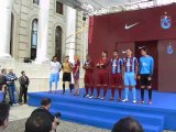 Nıke, Trabzonspor’un 2011- 2012 Sezonu Formalarını Tanıttı..