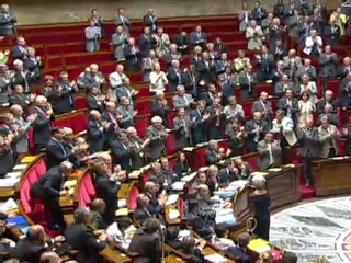 Lagarde: standing ovation at French Parliament