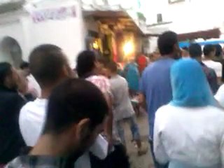 مناضلات ومناضلون من حركة 20 فبراير بتطوان وأعضاء م