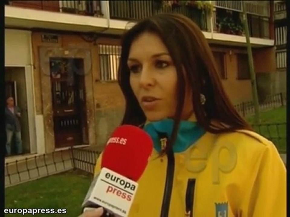 Una mujer da a luz en plena calle